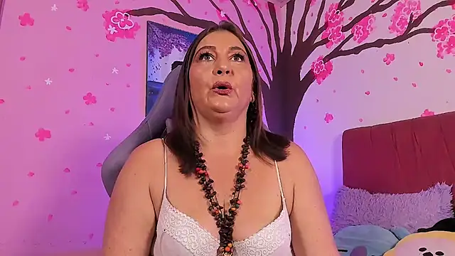 PalomaLombardi online show from May 20, 2026, 10:56 am