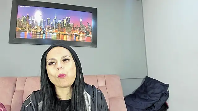 CharlotteCottin online show from May 12, 2026, 11:16 am