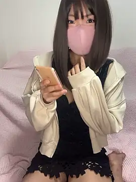 reina 00121 online show from October 27, 2025, 12:33 am