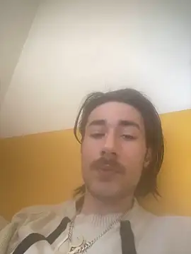 CHAPCHAP09 online show from April 22, 2026, 9:38 am