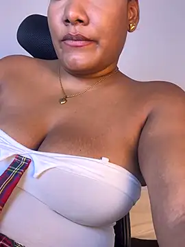 anailynn online show from November 7, 2025, 12:15 am