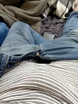 ElBufalo4l online show from November 4, 2025, 1:26 pm