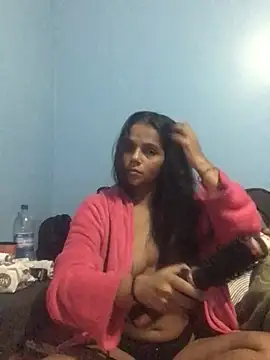 PatyPatriciaa online show from June 8, 2026, 1:00 am