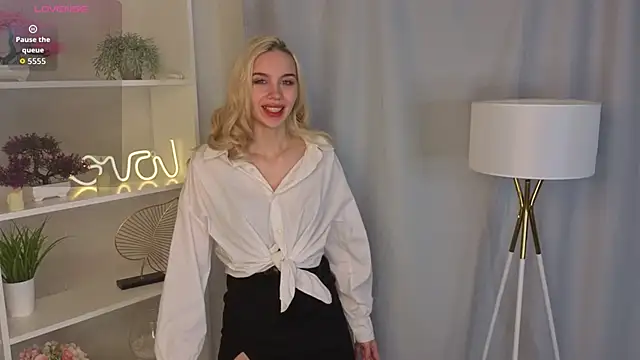 JaymieVigen online show from September 28, 2025, 3:13 am