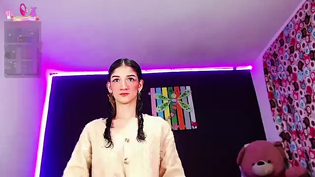 ingrid zese  online show from October 5, 2025, 7:15 pm