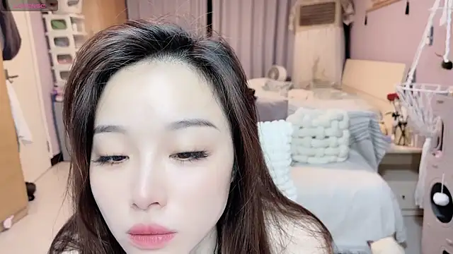 Y2Luvk online show from October 29, 2025, 9:47 pm