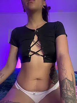 AlessiaSmith11 online show from April 29, 2026, 3:11 am