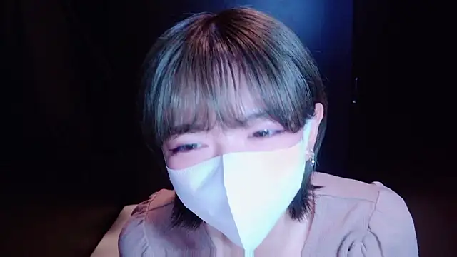 Azusa DoMybest online show from November 15, 2025, 1:31 am