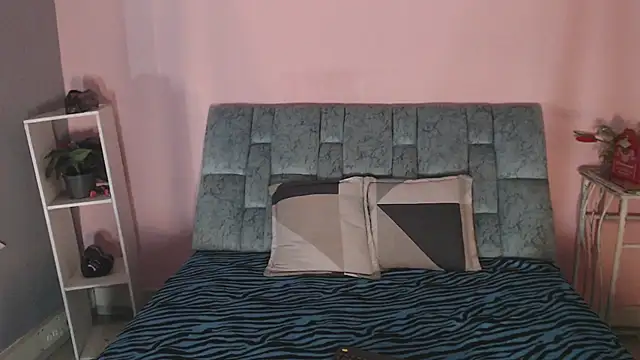 Camila Russoo online show from March 9, 2026, 8:12 pm