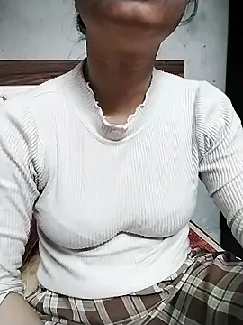 Mie rose online show from January 18, 2026, 1:36 pm