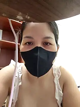 Ladymlem online show from November 10, 2025, 7:24 am