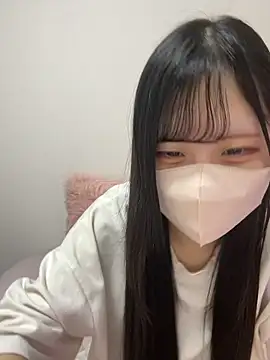 noa uxu online show from September 25, 2025, 5:13 am