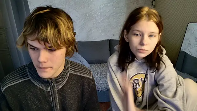 Bonnie And C1yde online show from April 29, 2026, 5:22 am