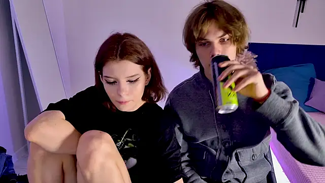 Bonnie And C1yde online show from November 25, 2025, 5:02 pm