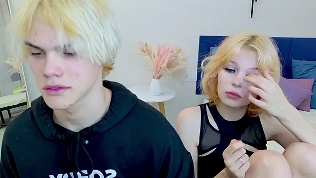 Bonnie And C1yde online show from September 22, 2025, 5:08 pm