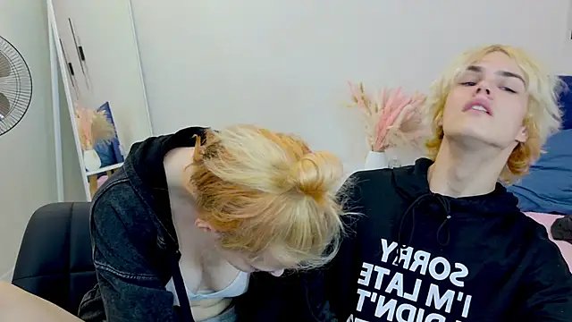 Bonnie And C1yde online show from September 20, 2025, 5:07 pm