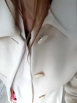 Snapshot of pink-mai chatting on February 11, 2026, 1:05 am pink-mai online show from February 11, 2026, 1:05 am