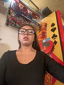 Sara-cooper2 online show from September 23, 2025, 7:32 pm