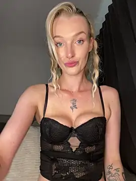 Snapshot of lovecassyrose chatting on July 16, 2026, 5:48 am lovecassyrose online show from July 16, 2026, 5:48 am