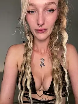 lovecassyrose online show from August 2, 2026, 10:46 am