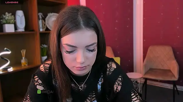 rose style online show from November 14, 2025, 12:31 pm