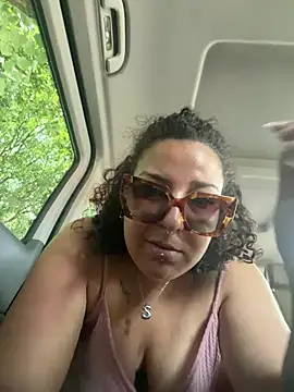 Snapshot of chiaretta_loveit chatting on June 8, 2026, 10:38 am chiaretta loveit online show from June 8, 2026, 10:38 am
