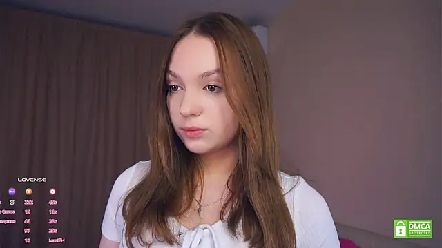 NguyetHankey online show from September 21, 2025, 3:17 pm