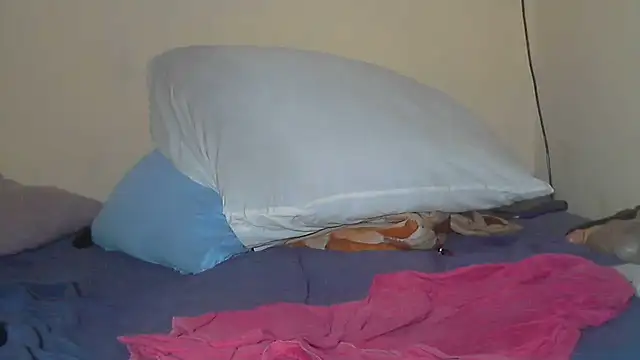 Snapshot of AnnabigpussyXO chatting on March 2, 2026, 4:58 pm AnnabigpussyXO online show from March 2, 2026, 4:58 pm