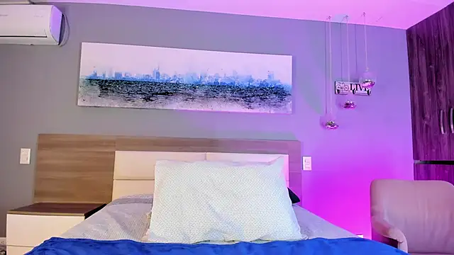  Ashly 77 online show from October 22, 2025, 7:02 pm