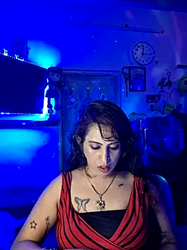 Snapshot of Love_Beauty01 chatting on July 27, 2026, 6:48 pm Love Beauty01 online show from July 27, 2026, 6:48 pm