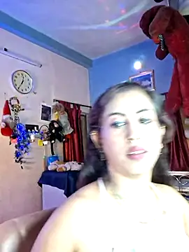Snapshot of Love_Beauty01 chatting on June 25, 2026, 6:46 pm Love Beauty01 online show from June 25, 2026, 6:46 pm