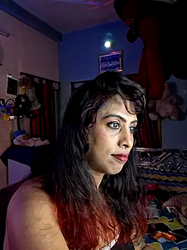 Snapshot of Love_Beauty01 chatting on June 23, 2026, 6:50 pm Love Beauty01 online show from June 23, 2026, 6:50 pm