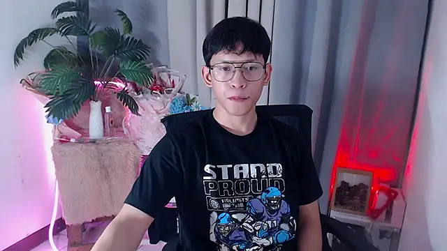 pinkcock froi2305 online show from February 28, 2026, 9:31 am