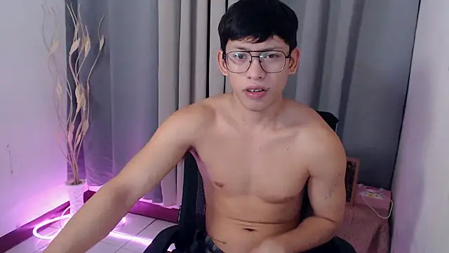 pinkcock froi2305 online show from April 24, 2026, 3:52 am