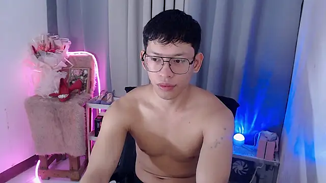 pinkcock froi2305 online show from March 29, 2026, 4:03 am