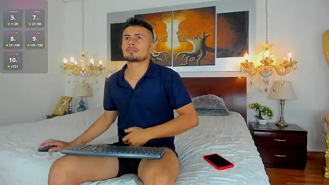 Valentiinoss online show from November 11, 2025, 8:36 pm