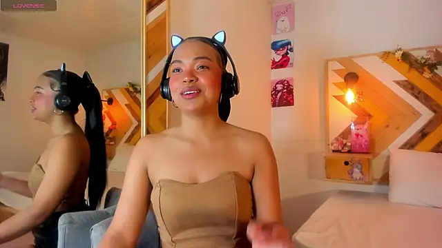 SoleneFontaine online show from October 14, 2025, 11:55 am