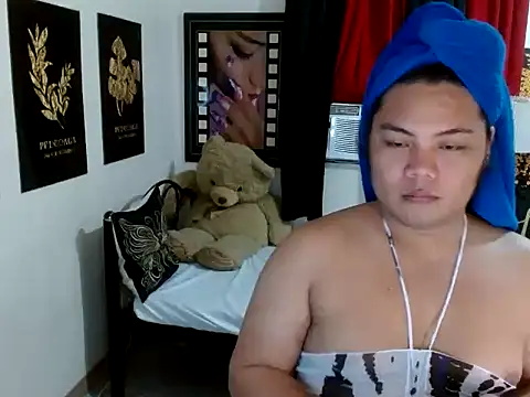 TSbrianaHugeCock online show from May 25, 2026, 2:16 pm