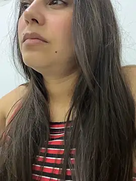 lulix69 online show from February 4, 2026, 12:05 am