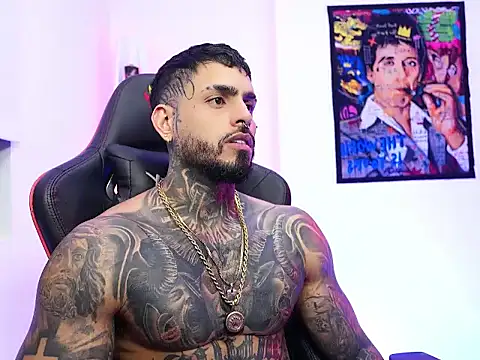 logan hugh8 online show from November 24, 2025, 3:17 am