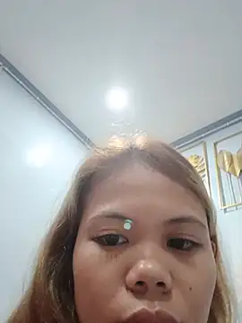 Sexxie Ella22 online show from July 18, 2026, 10:07 pm