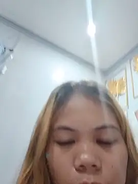 Sexxie Ella22 online show from June 3, 2026, 8:46 pm