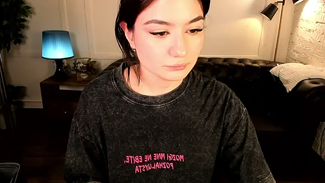 Dark Moni online show from September 19, 2025, 2:48 am