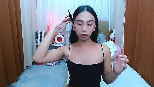 scarlet smith7 online show from May 13, 2026, 10:22 am