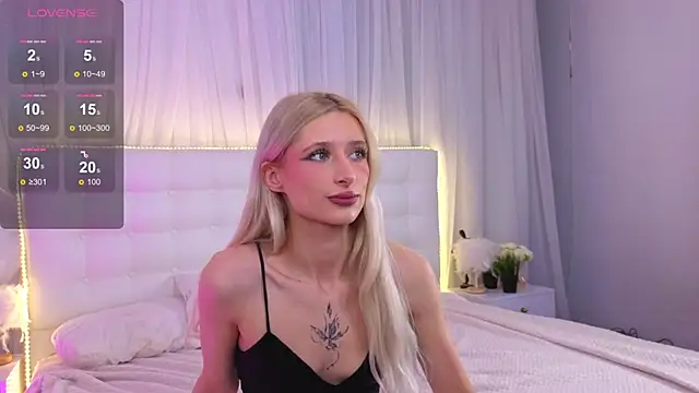 Monica Leen online show from January 14, 2026, 6:28 am