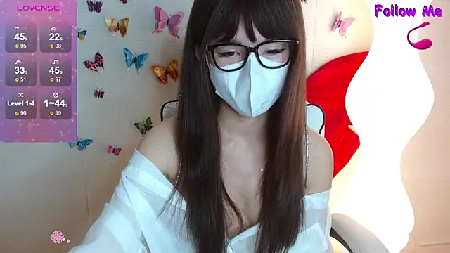 Boobyy-Bae online show from November 29, 2025, 5:07 am