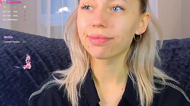 NyxaThorn online show from September 29, 2025, 2:34 pm