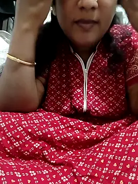 Snapshot of Aunty_Boy_143 chatting on November 1, 2025, 5:29 pm Aunty Boy 143 online show from November 1, 2025, 5:29 pm