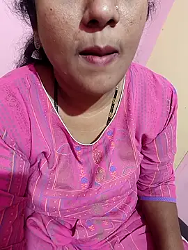 Snapshot of Aunty_Boy_143 chatting on September 23, 2025, 11:50 am Aunty Boy 143 online show from September 23, 2025, 11:50 am