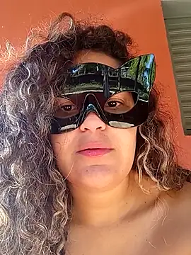 Snapshot of RaphinhaSanches chatting on June 29, 2026, 11:43 am RaphinhaSanches online show from June 29, 2026, 11:43 am